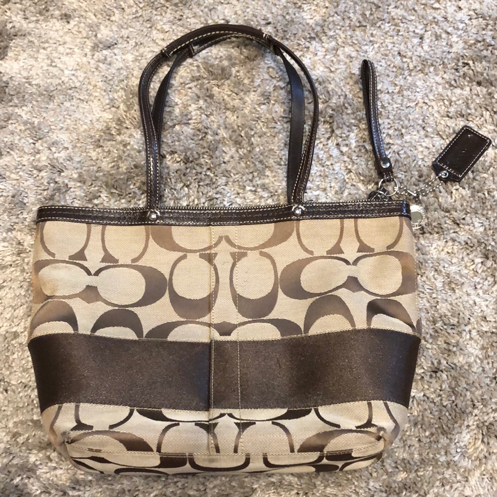 Brown Coach Tote bag